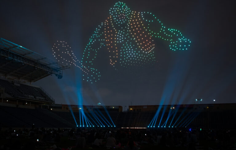 A massive troll takes to the sky.