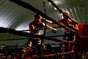 Mariano Sandoval and Jeffery Beard clash.