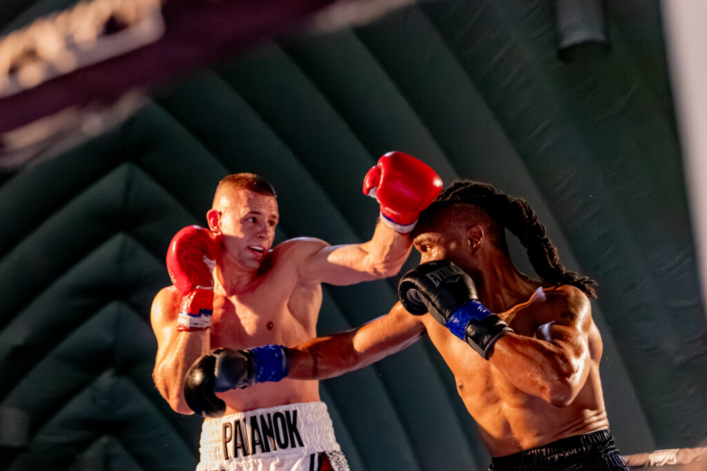 International fighter Mykola Paianok battles Chicago’s Alex Martin.